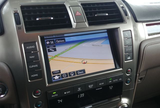 Lexus GX460 touch screen repair service in Miami. Call Us Today 786-355-7660 Miami LEXUS Naviagation Screen Repair